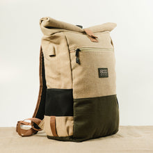 Lade das Bild in den Galerie-Viewer, 8000Kicks Everyday Hanf Rucksack beige/grün