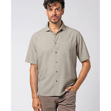 Lade das Bild in den Galerie-Viewer, HempAge Hanf Kurzarmhemd distel