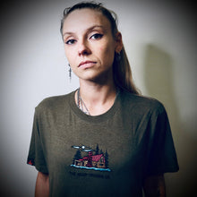 Lade das Bild in den Galerie-Viewer, THTC Hanf T-Shirt Mountain LIfe Stickerei khaki