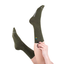 Lade das Bild in den Galerie-Viewer, 8000Kicks Hanf Socken grün