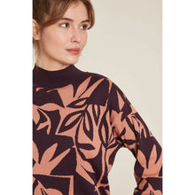 Lade das Bild in den Galerie-Viewer, Tranquillo Strickpullover plum