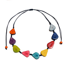 Lade das Bild in den Galerie-Viewer, Green Age Tagua Kette Annika bunt