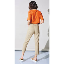 Lade das Bild in den Galerie-Viewer, HempAge Hanf High Rise Jeans gobi