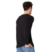 Lade das Bild in den Galerie-Viewer, The Hemp Line Hanf Langarm Shirt schwarz