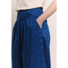 Lade das Bild in den Galerie-Viewer, Tranquillo Hose ‚Soniaa‘ navy
