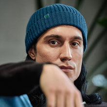 Lade das Bild in den Galerie-Viewer, HempAge Hanf Strickmütze reef
