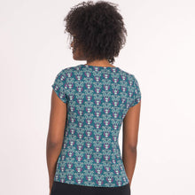 Lade das Bild in den Galerie-Viewer, Chapati T-Shirt blue arabesc
