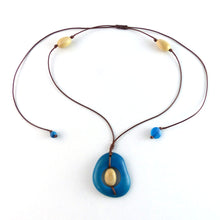 Lade das Bild in den Galerie-Viewer, Green Age Tagua Kette Dina Short türkis
